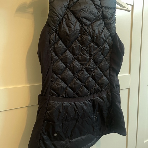 LULULEMON DOWN VEST - Picture 2 of 2